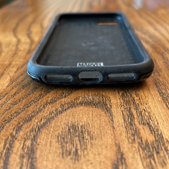 iPhone 8 Thanos otter box case - Picture 3 of 4